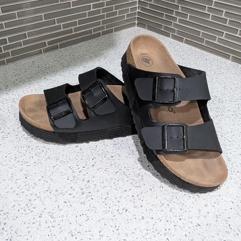 Papillio Birkenstock Platform Arizona Black Vegan Two Strap Sandal Size 39 8 8.5 - Picture 2 of 10